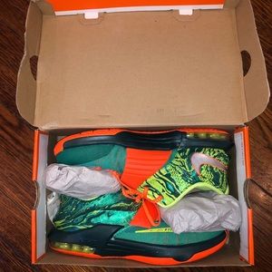 KD (Kevin Durant) weatherman’s - GS size 6